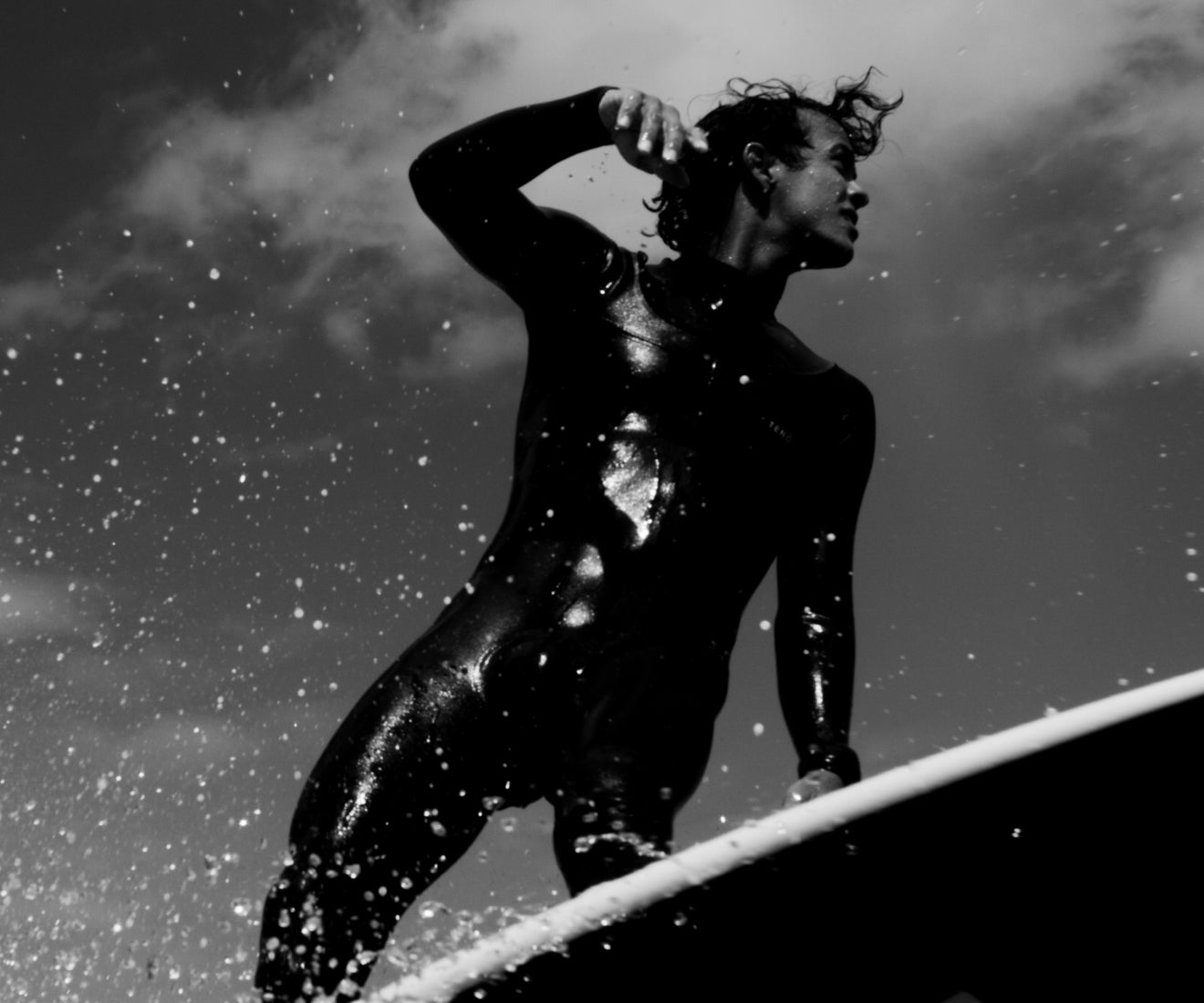 Feature_Image_Wetsuit_07.jpg