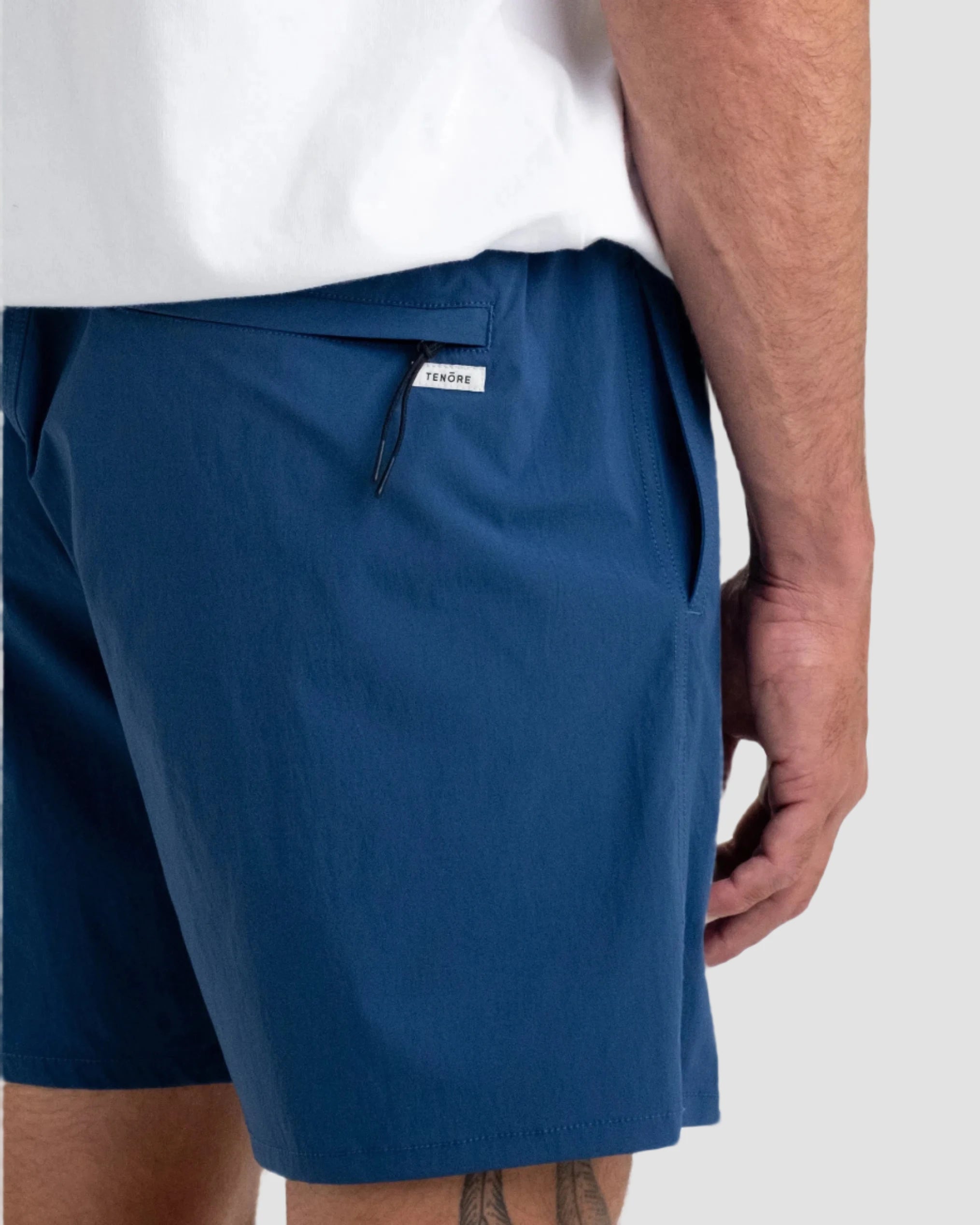 Solid Day Short-TENORE