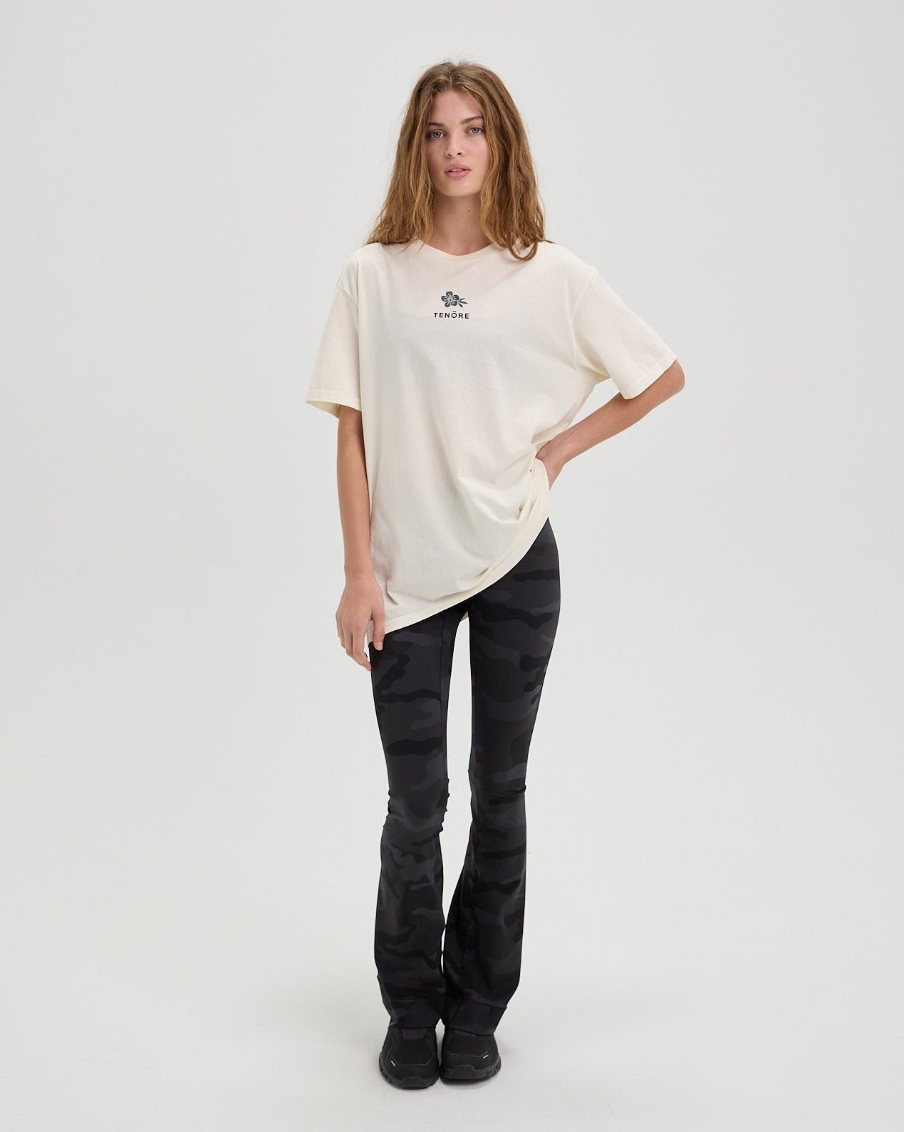 Lei Tee-TENORE