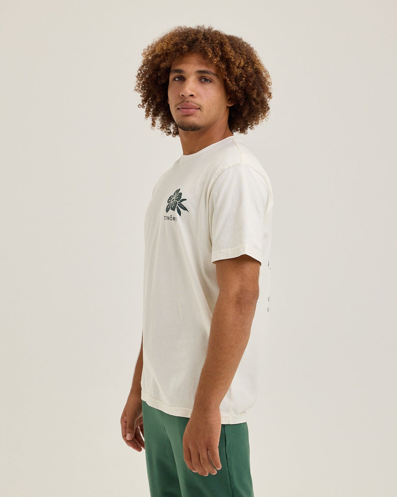 Lei Tee-TENORE