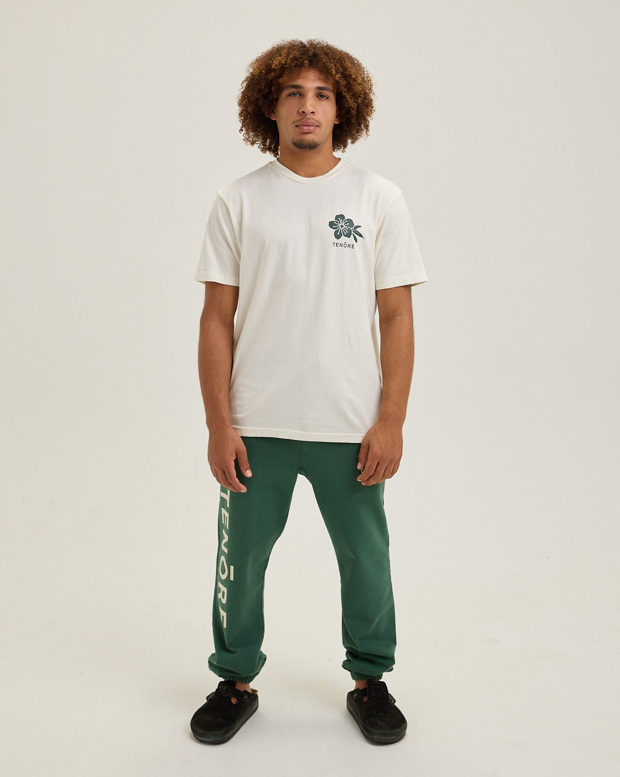 Lei Tee-TENORE