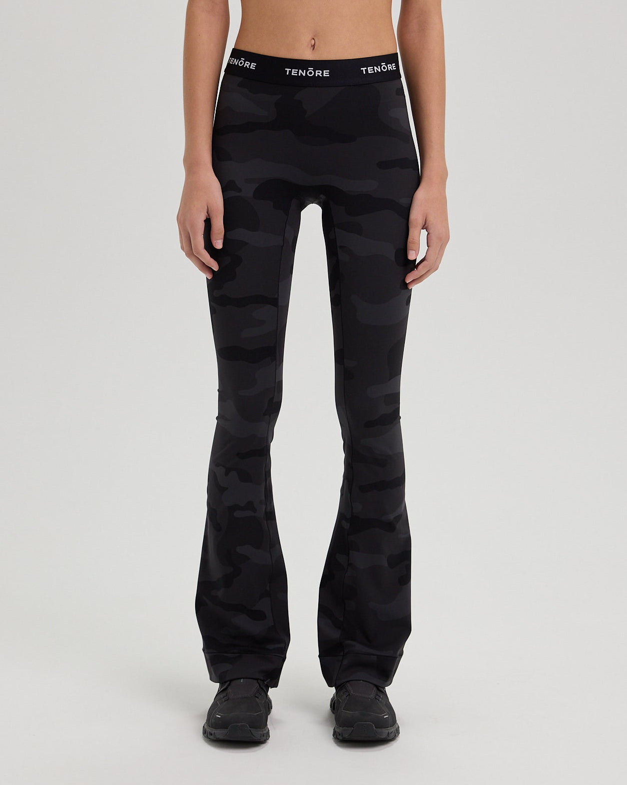 Logo Flare Legging-TENORE