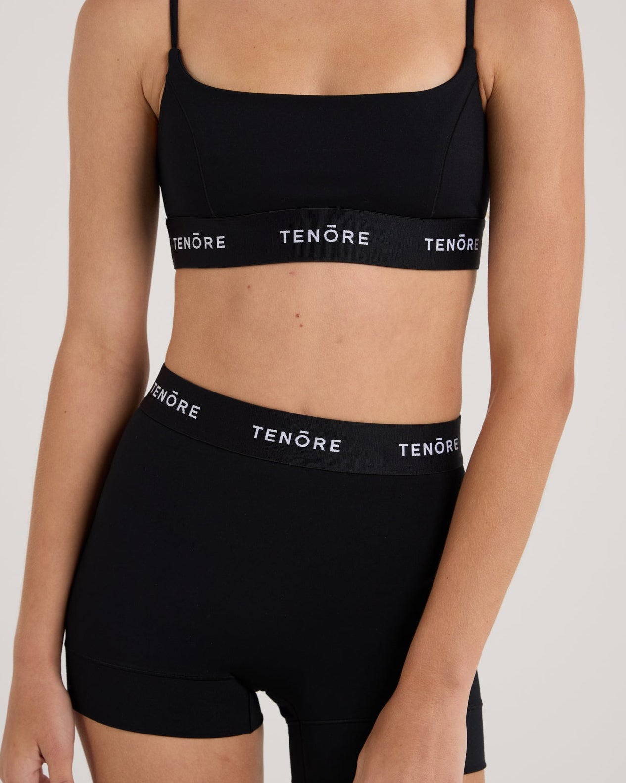 Logo High Waist Short-TENORE