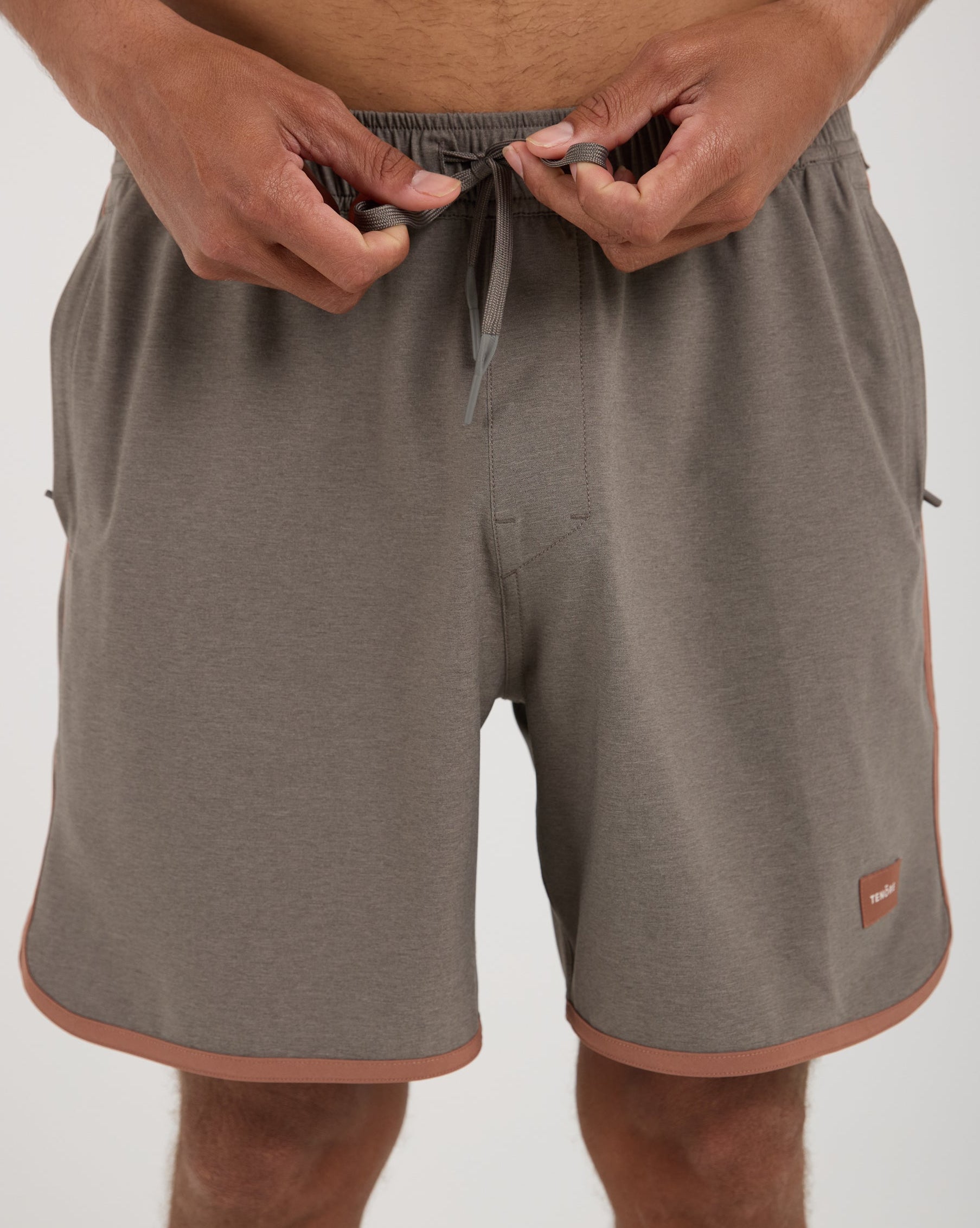 Scallop Day Short 6"-TENORE