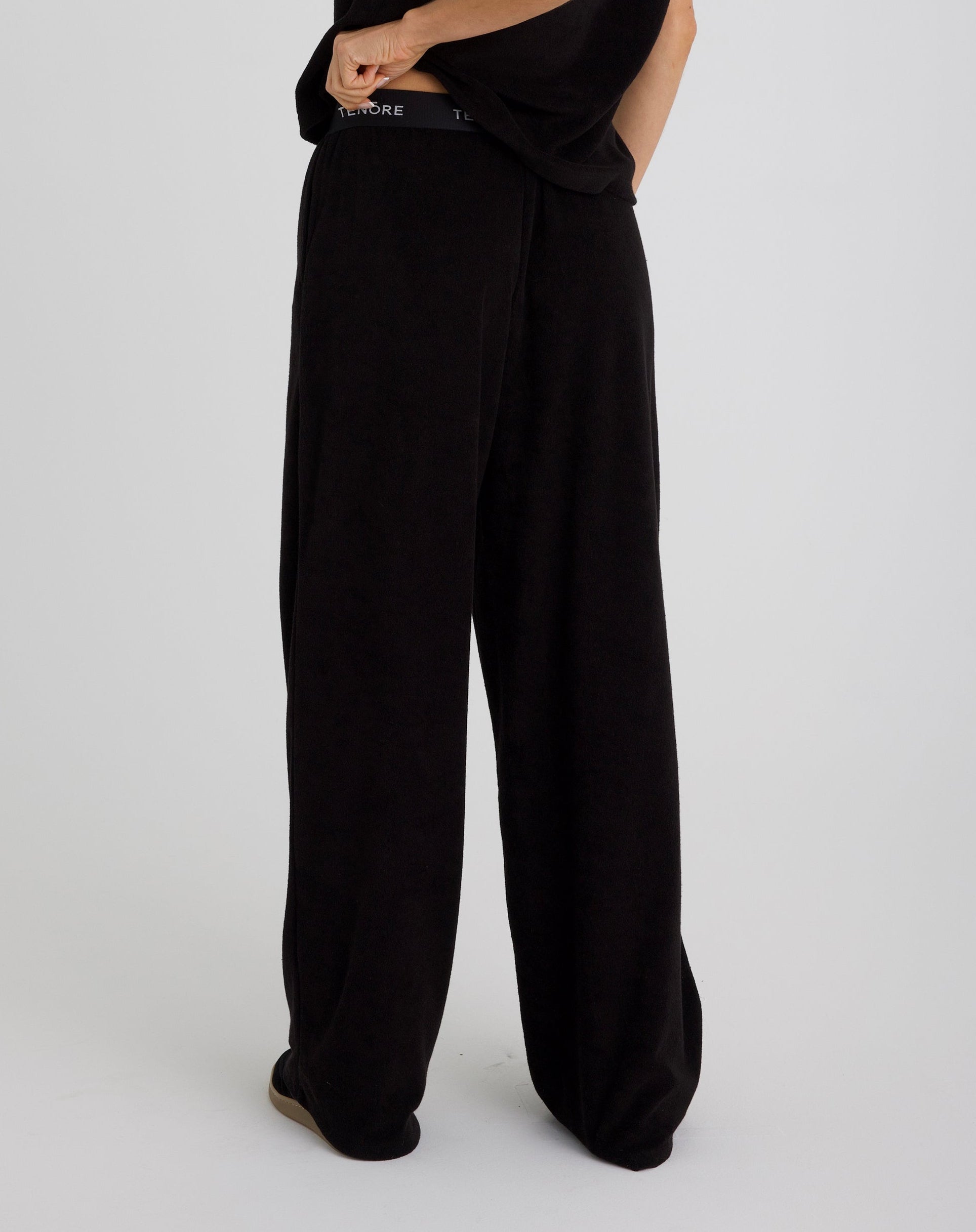 Terry Pant-TENORE