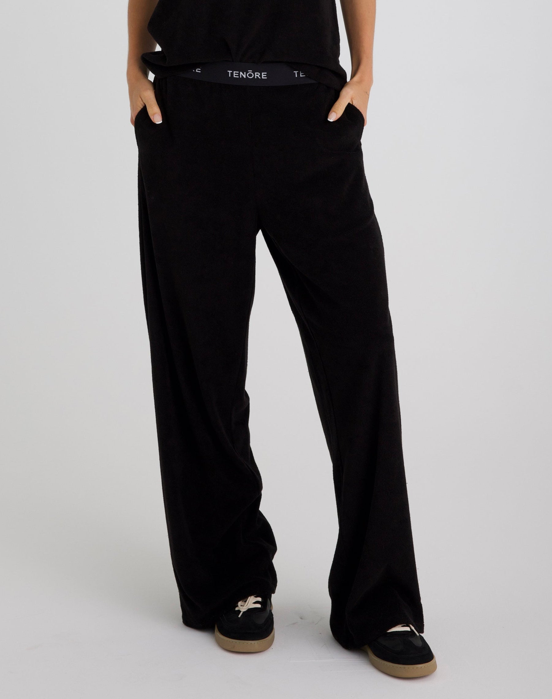 Terry Pant-TENORE